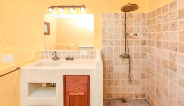 Resa Estate finc for sale Ibiza santa gertrudis te koop spanje bathroom 1.jpg